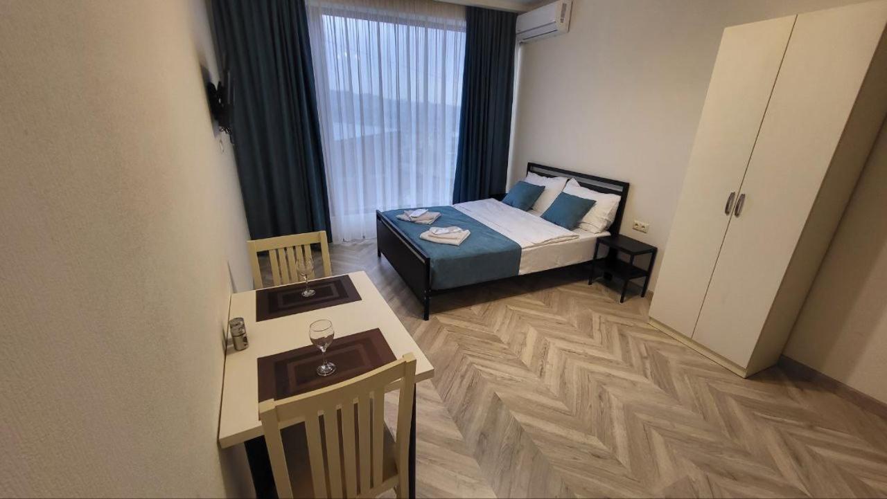 Brothers Apartments With Terrace In Old Tbiliszi Kültér fotó