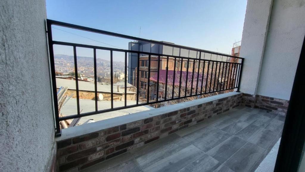 Brothers Apartments With Terrace In Old Tbiliszi Kültér fotó